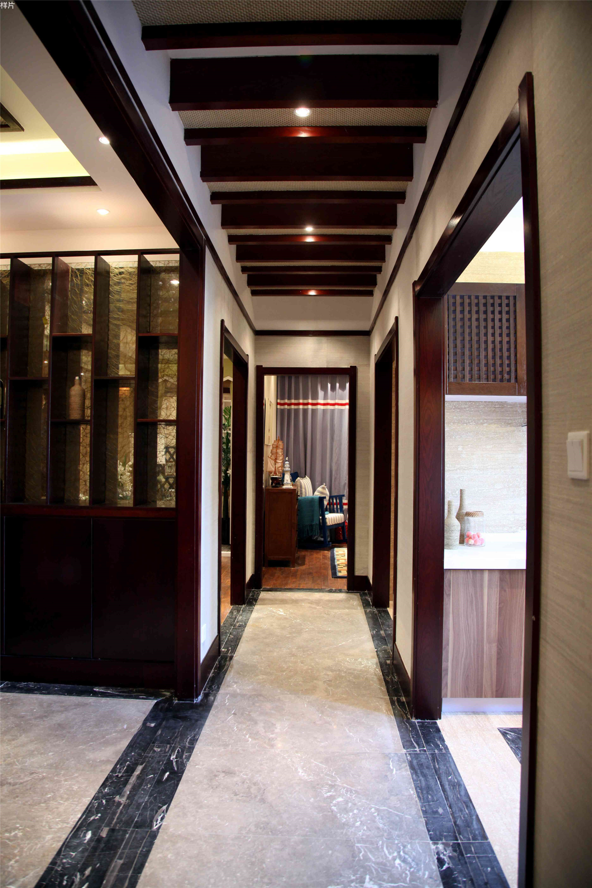 东南亚风格,三居室装修,20万以上装修,140平米以上装修,玄关,过道