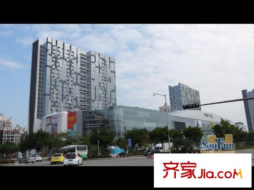 星晨时代豪庭步行10分钟可到达的奥园广场