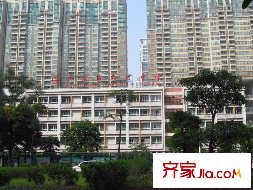 中海花城湾配套图马路对面的广州市天河中学
