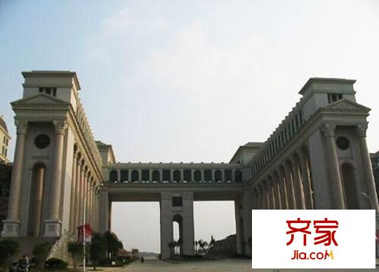 居住主題丹楓白鷺外景圖居住主題（丹楓白鷺） 
