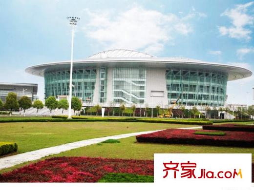聯(lián)投半島周邊沌口體育中心