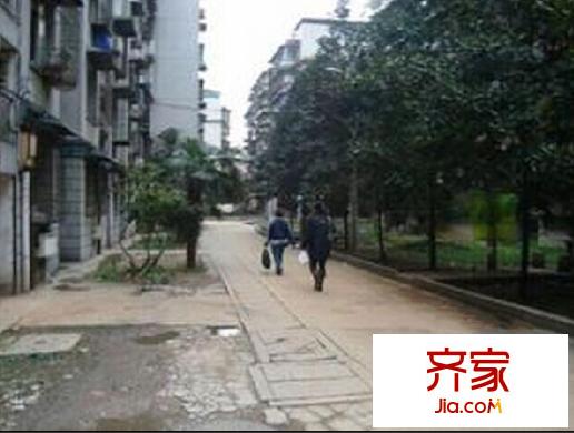武汽宿舍外景圖  
