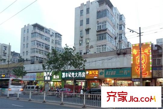 金域府邸周邊配套之商業(yè)街