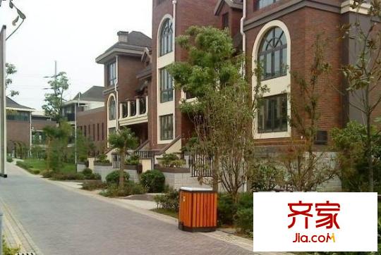 雷丁TOWN別墅外景圖