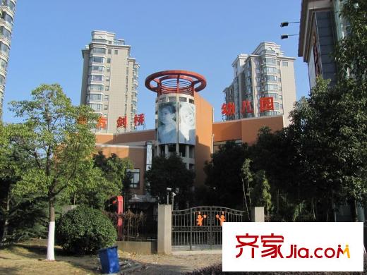 棲庭配套圖項(xiàng)目南200米幼兒園（2011.12）