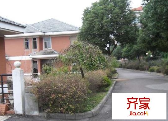 養(yǎng)龍山莊外景圖