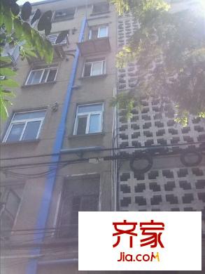 校門口外景圖