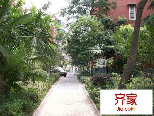 華電一宿舍外景圖