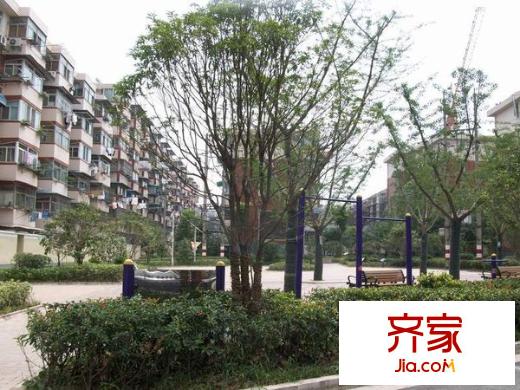 華電一宿舍外景圖