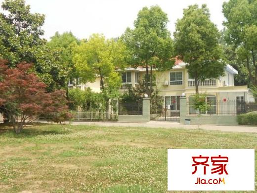 雁鳴山莊外景圖