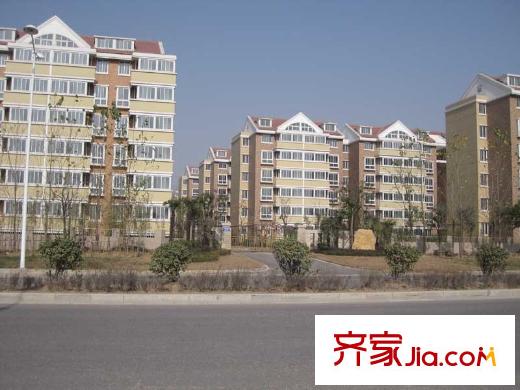 萬科金色領(lǐng)域配套圖地塊北側(cè)的天佑苑小區(qū)