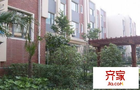 頤和南園外景圖