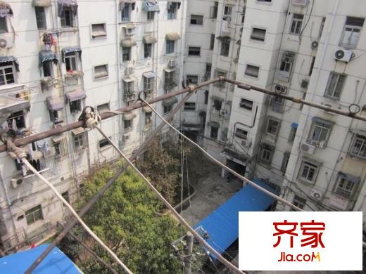 上海路外景圖