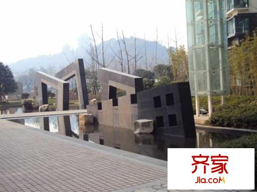 盧龍山莊外景圖