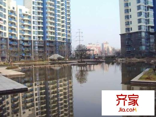 盧龍山莊外景圖