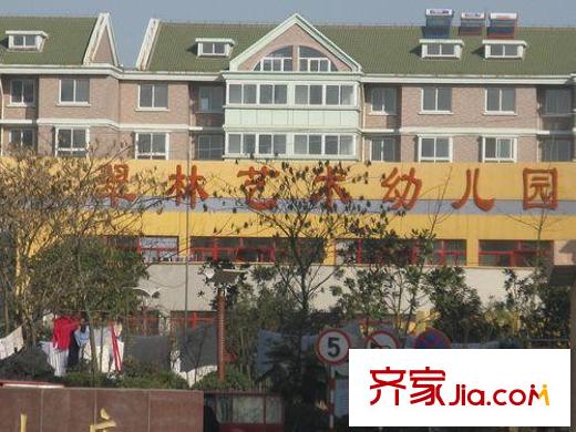 盈嘉香榴灣配套圖西側(cè)約100米幼兒園