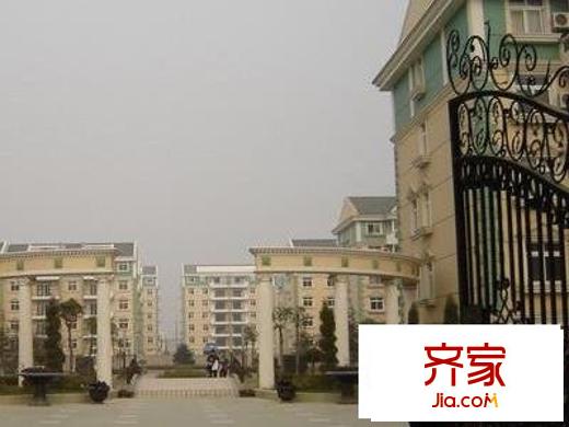 歐陸經(jīng)典花園外景圖
