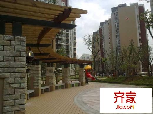 江雁依山郡花園外景圖