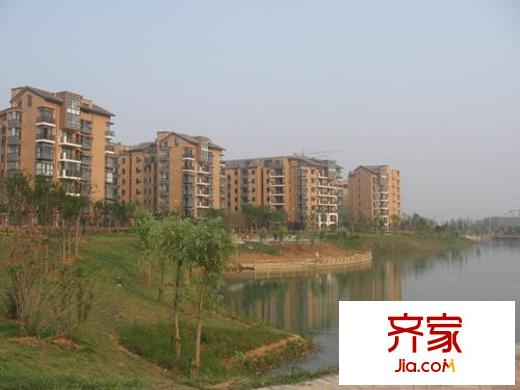 東方龍湖灣外景圖