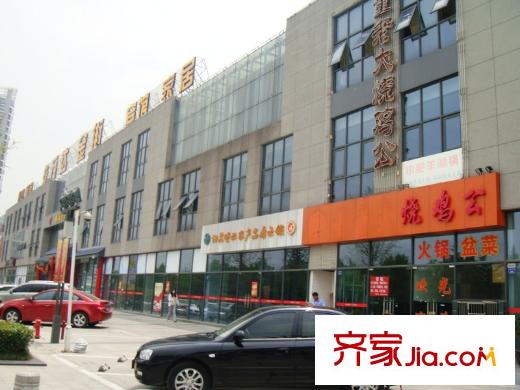 金地名京配套圖北150米商業(yè)街