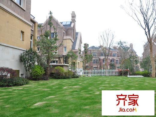 保利紫晶山外景圖二期小區(qū)實景圖（2013.4）