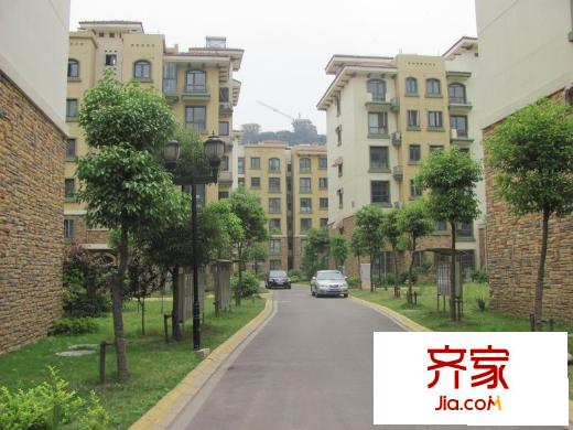 天華綠谷莊園外景圖一期小區(qū)實景圖（2010.05.28）