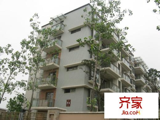仙林誠品城外景圖