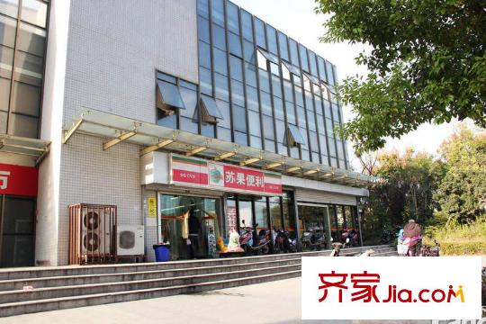 仙林誠品城配套圖小區(qū)南面的超市（2012.11）