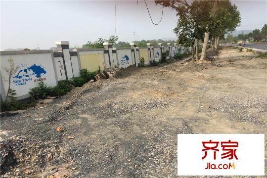 弘陽G17地塊工地內(nèi)部尚未動工（2015-08-27）
