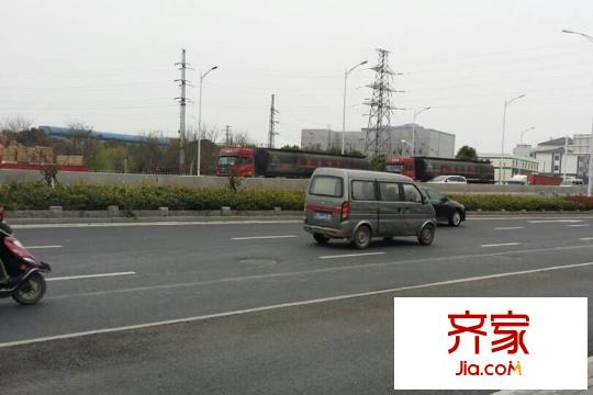 通宇G58地塊地塊緊鄰馬路（2015-03-26）