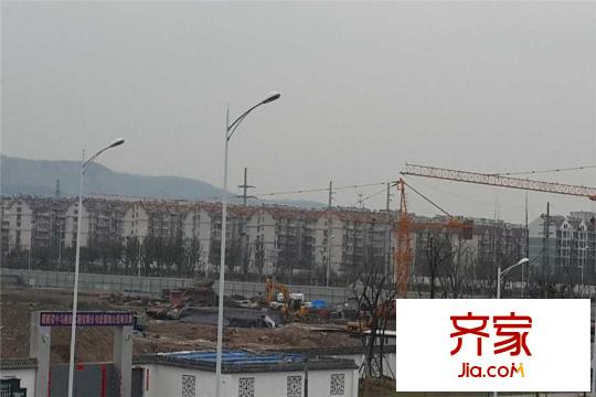 觀山悅項(xiàng)目項(xiàng)目周邊（2015-03-26）