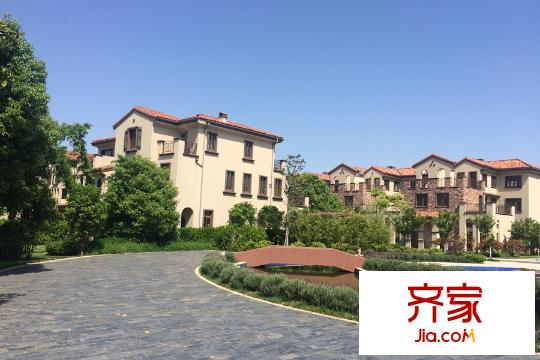 普羅旺斯小鎮(zhèn)聯(lián)排別墅（2015-09-09）