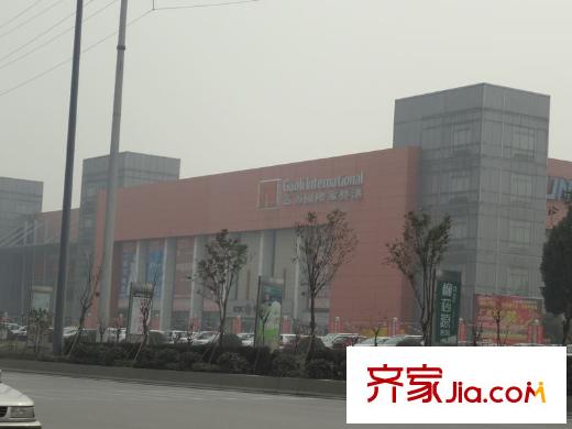 曉莊國際廣場項(xiàng)目東側(cè)高力家居港