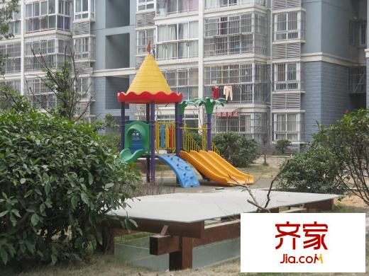 鑫龍花苑小區(qū)（2012.11）