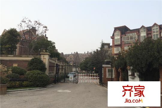 酈城御園小區(qū)入口（2015-1-16）