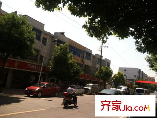 恒建金陵美域項(xiàng)目周邊商業(yè)