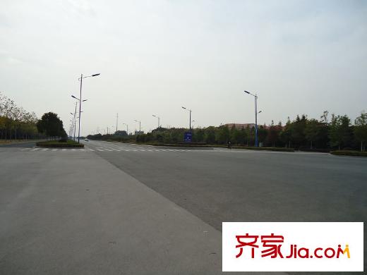 騁望驪都小區(qū)西邊弘景大道