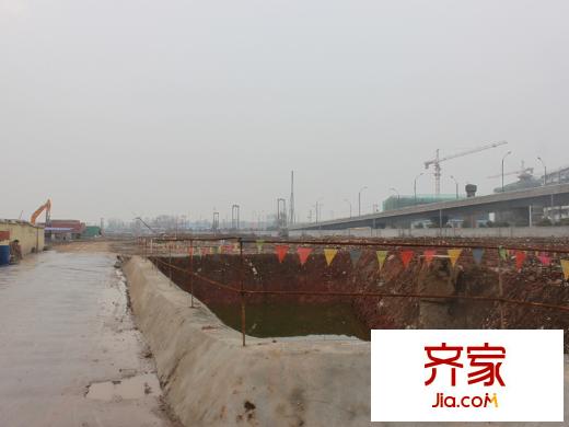 金輕鄭和南路地塊項(xiàng)目現(xiàn)場(chǎng)（2013-02-1）