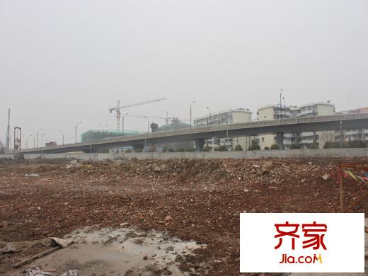 金輕鄭和南路地塊項(xiàng)目現(xiàn)場(chǎng)（2013-02-01）