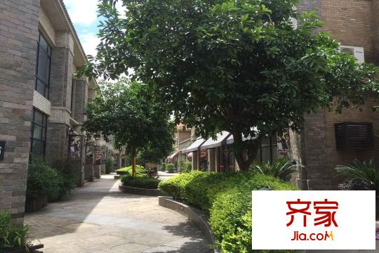翠屏城小區(qū)實(shí)景（2015-6-04）