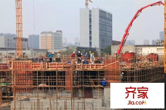 金隅紫京府高層建筑在建中（2015-10-26）