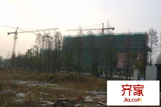 中交錦平方米薈附近在建的工地（金地） 2015.10.26