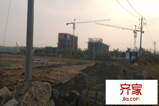 中交錦平方米薈附近在建的工地 2015.10.26