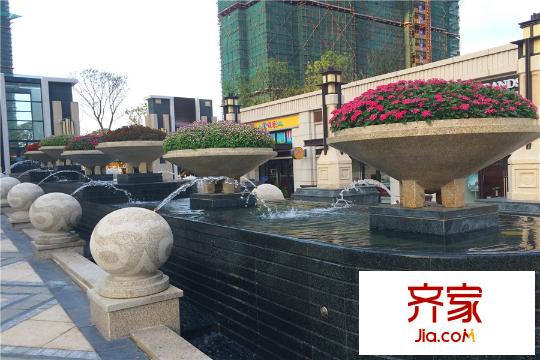 中國鐵建青秀城入口處的景觀設(shè)計（2015-09-10）