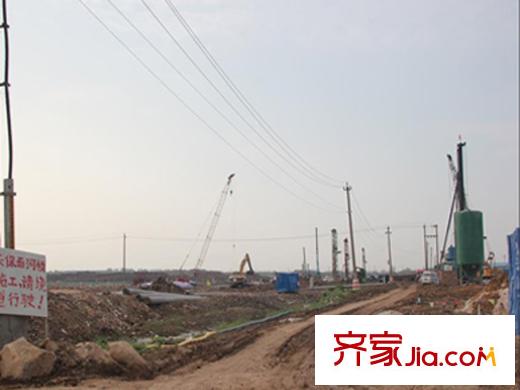 升龍?zhí)靺R周邊地塊（2013.10）