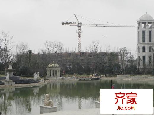 恒大雅苑中央闊景內(nèi)湖（2011.12.21）