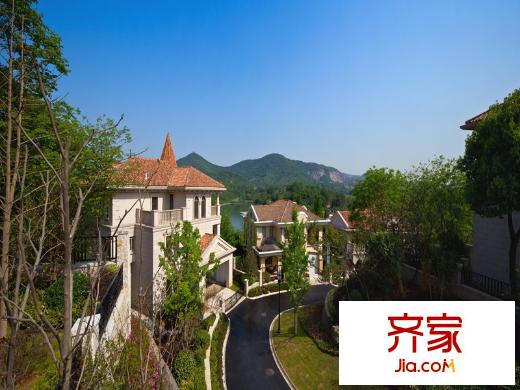 明發(fā)珍珠泉9號(hào)沿途風(fēng)景