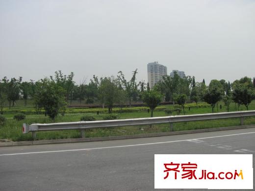天華硅谷項目西側(cè)寧六路（2010.05.28）