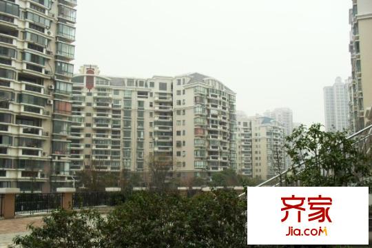 明發(fā)濱江新城三期外景圖