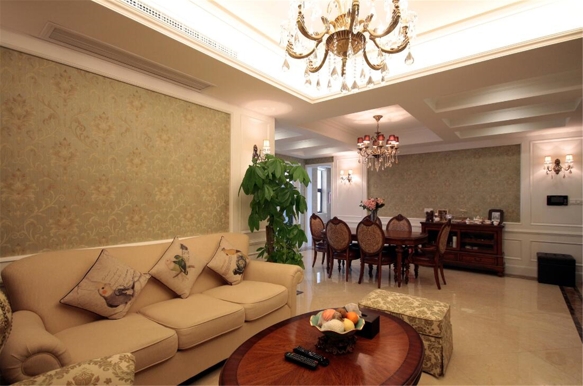 三居室装修,130平米装修,15-20万装修,客厅,简欧风格,沙发背景墙,沙发,暖色调